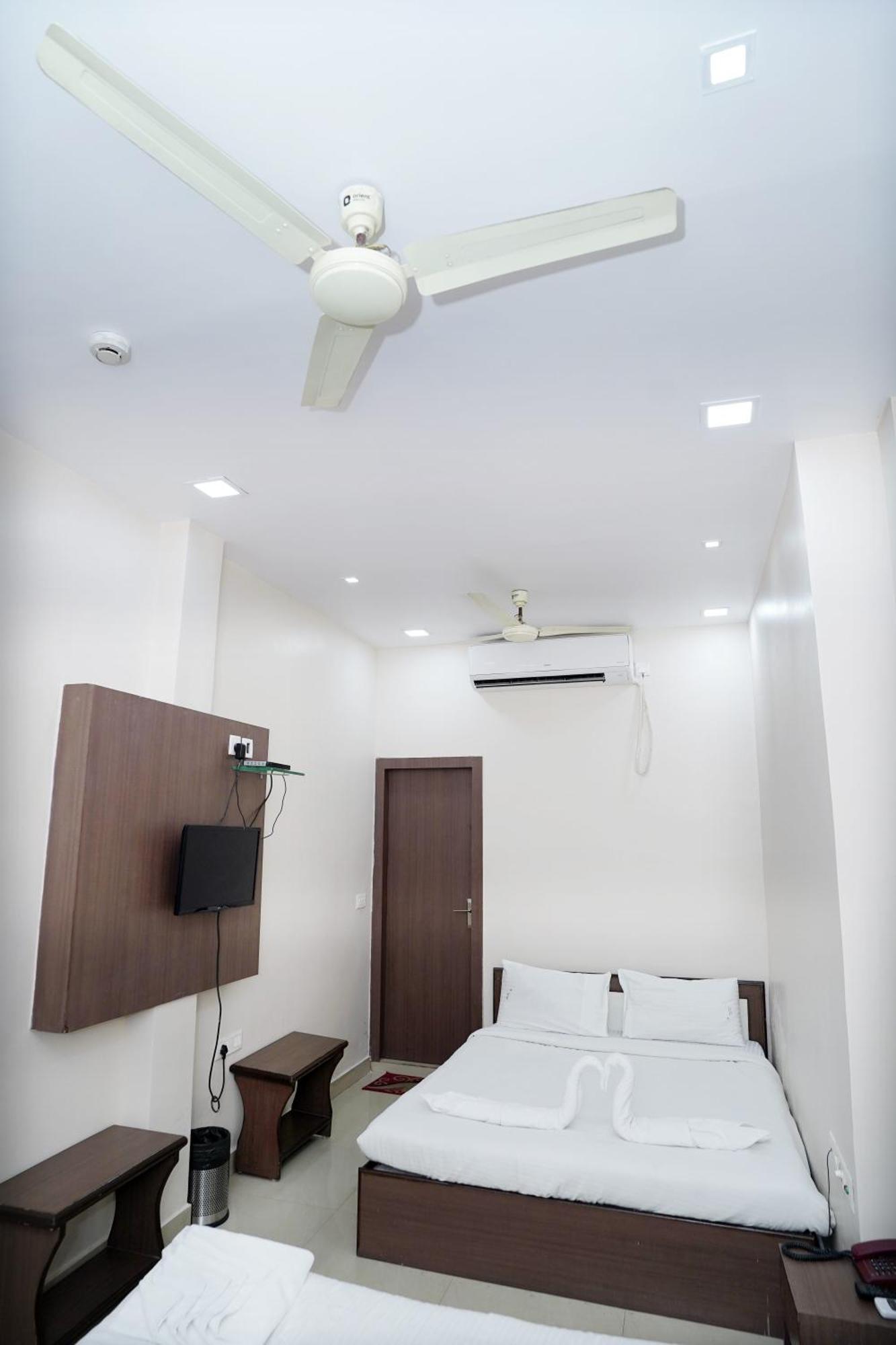 Sonar Bangla Guest House Калькутта Экстерьер фото
